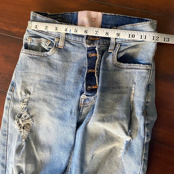 Revice distressed crop jeans - Picture 2 of 5